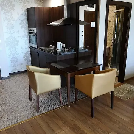 Private Apart In Royal Lägenhet *